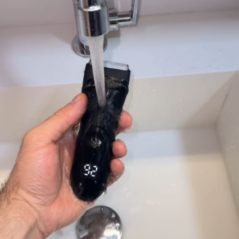 Precision Trim Pro: Recortadora Resistente al Agua y Suave con Tu Piel